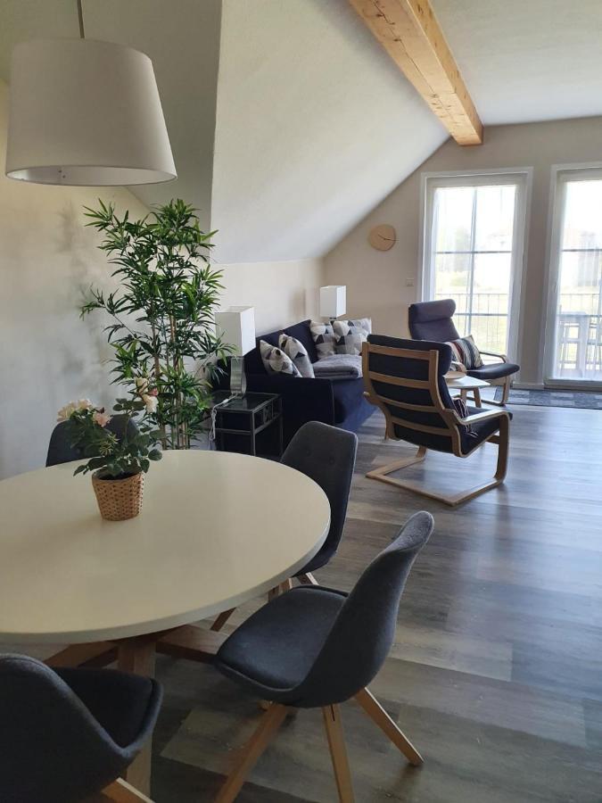 Ferienapartment Wiese & Meer Auf Ruegen Neddesitz エクステリア 写真