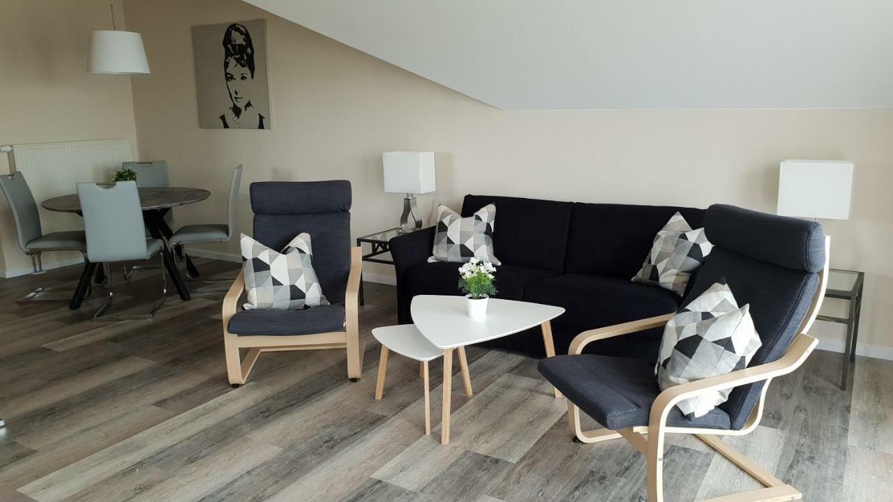 Ferienapartment Wiese & Meer Auf Ruegen Neddesitz エクステリア 写真