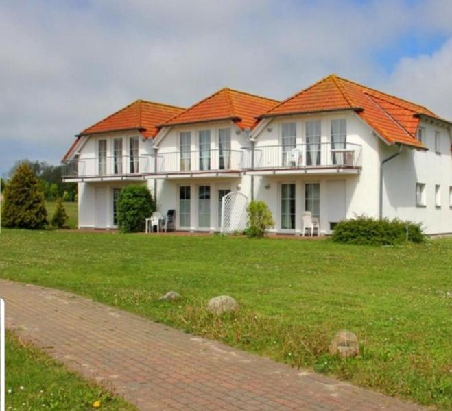 Ferienapartment Wiese & Meer Auf Ruegen Neddesitz エクステリア 写真